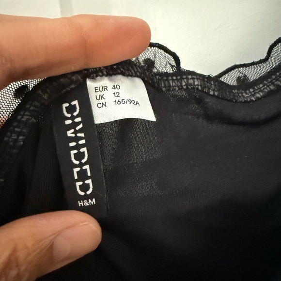 H&M Black Sheer Polka Puff Sleeves Crop Top EUR 40 - Picture 2 of 2